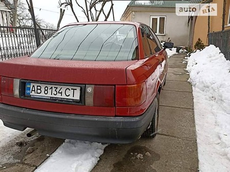 Audi 80 1987  випуску Ужгород з двигуном 1.8 л  седан механіка за 2200 долл. 