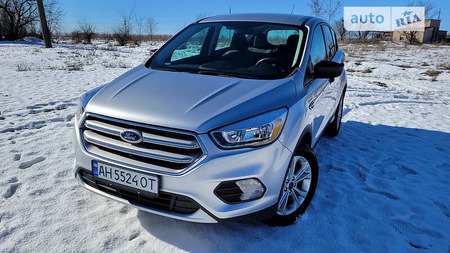 Ford Escape 2017  випуску Донецьк з двигуном 2.5 л бензин позашляховик автомат за 15500 долл. 