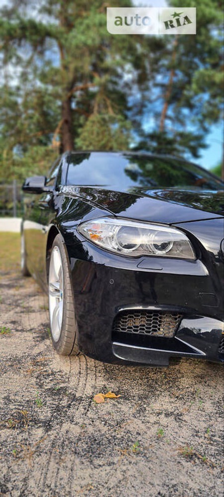 BMW 535 2013  випуску Харків з двигуном 3 л бензин седан автомат за 19900 долл. 