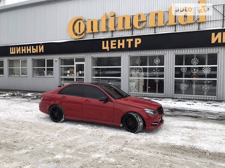 Mercedes-Benz C 300 2011  випуску Харків з двигуном 3 л бензин седан автомат за 8000 долл. 