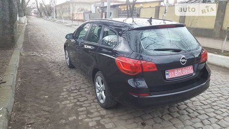 Opel Astra 2011  випуску Одеса з двигуном 1.4 л бензин універсал механіка за 8300 долл. 