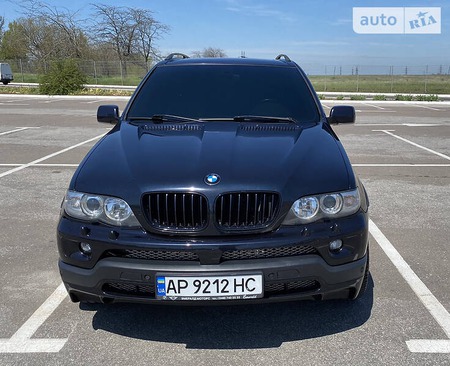 BMW X5 2006  випуску Запоріжжя з двигуном 4.8 л  універсал автомат за 15000 долл. 