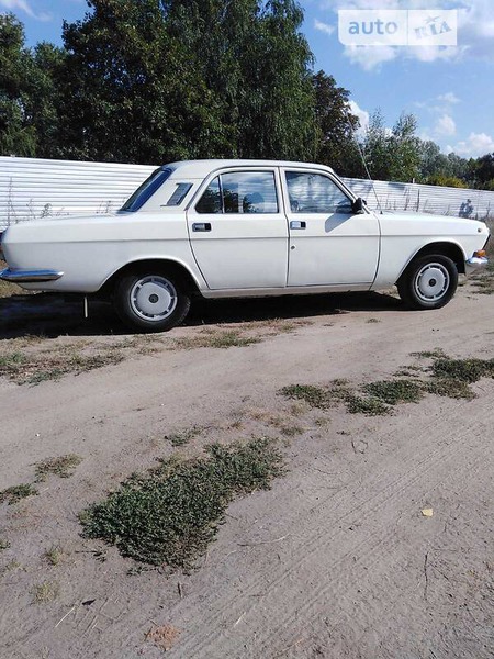 ГАЗ 2410 1987  випуску Полтава з двигуном 2.4 л бензин седан механіка за 28000 грн. 