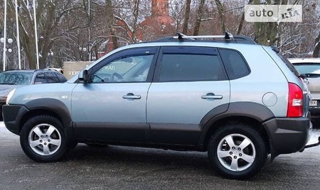 Hyundai Tucson 2007  випуску Одеса з двигуном 2 л  позашляховик механіка за 8500 долл. 