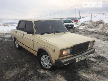 Lada 2107 1988  випуску Львів з двигуном 1.5 л бензин седан механіка за 650 долл. 
