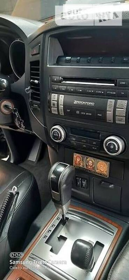 Mitsubishi Pajero 2008  випуску Чернігів з двигуном 3.2 л дизель позашляховик автомат за 15000 долл. 