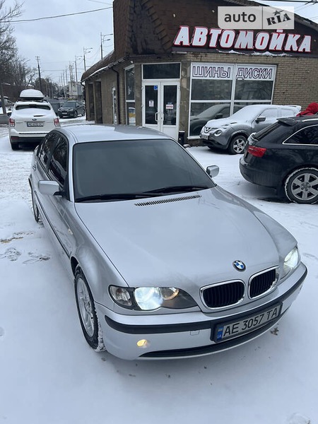 BMW 316 2003  випуску Дніпро з двигуном 1.8 л бензин седан механіка за 5299 долл. 
