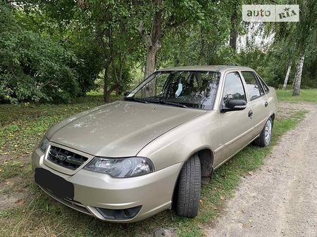 Daewoo Nexia 2014  випуску Львів з двигуном 0 л  седан механіка за 3800 долл. 