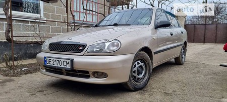 Daewoo Lanos 2004  випуску Миколаїв з двигуном 1.3 л  седан  за 3500 долл. 