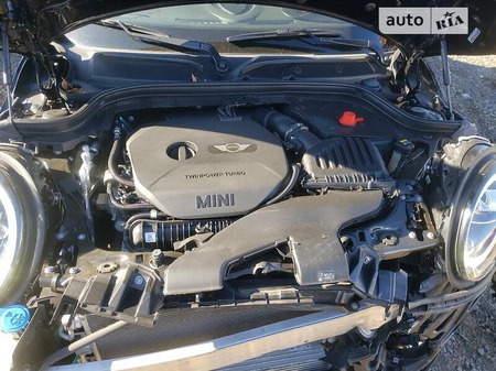 Mini Cooper 2019  випуску Харків з двигуном 0 л бензин хэтчбек автомат за 10000 долл. 