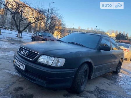 Audi 100 1992  випуску Київ з двигуном 0 л бензин седан механіка за 3000 долл. 