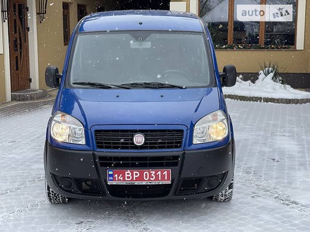 Fiat Doblo 2009  випуску Івано-Франківськ з двигуном 1.4 л бензин мінівен механіка за 4850 долл. 