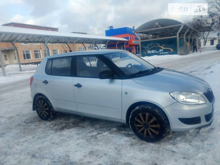 Skoda Fabia 2014  випуску Полтава з двигуном 1.2 л  хэтчбек механіка за 7300 долл. 