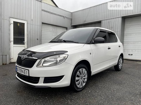 Skoda Fabia 2014  випуску Кропивницький з двигуном 1.2 л бензин хэтчбек механіка за 6300 долл. 