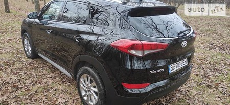 Hyundai Tucson 2018  выпуска Николаев с двигателем 2 л бензин внедорожник автомат за 18800 долл. 