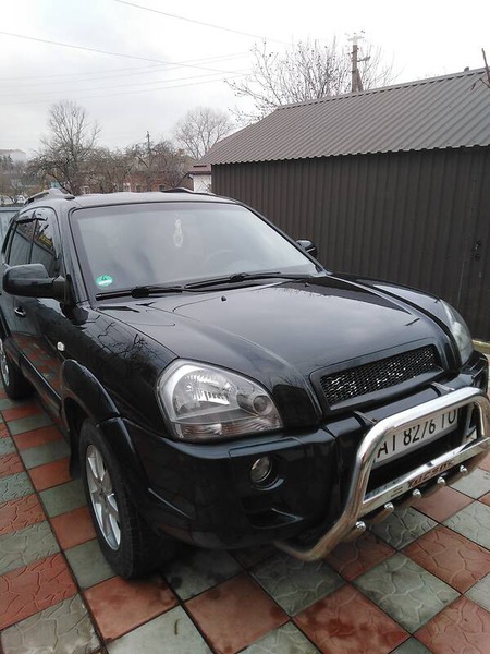 Hyundai Tucson 2007  випуску Київ з двигуном 2 л  позашляховик механіка за 8600 долл. 