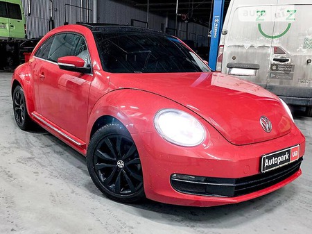 Volkswagen Beetle 2012  випуску Київ з двигуном 2 л дизель купе автомат за 13490 долл. 