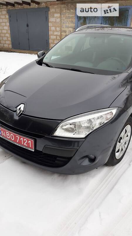 Renault Megane 2011  випуску Луганськ з двигуном 1.5 л дизель універсал механіка за 8300 долл. 