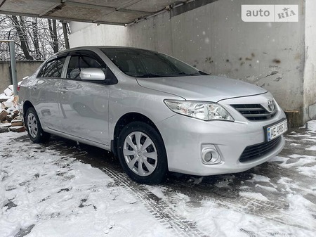 Toyota Corolla 2011  випуску Дніпро з двигуном 1.3 л бензин седан механіка за 8700 долл. 