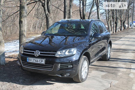 Volkswagen Touareg 2013  випуску Хмельницький з двигуном 3 л дизель позашляховик автомат за 26500 долл. 