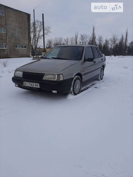 Fiat Tempra 1990  випуску Донецьк з двигуном 1.6 л  седан механіка за 1500 долл. 