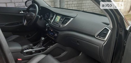 Hyundai Tucson 2016  випуску Херсон з двигуном 2 л дизель позашляховик автомат за 21000 долл. 