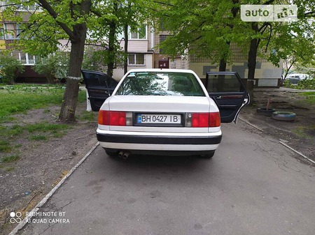 Audi 100 1993  випуску Київ з двигуном 2.8 л бензин седан механіка за 3100 долл. 