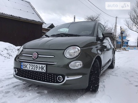 Fiat 500 2015  випуску Рівне з двигуном 1.4 л бензин хэтчбек автомат за 7150 долл. 