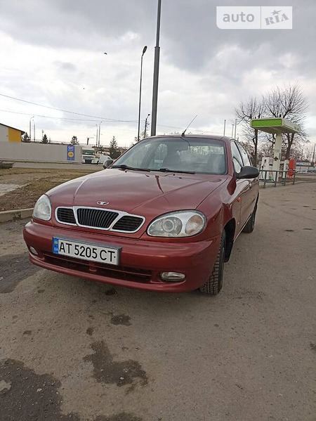 Daewoo Lanos 2002  випуску Івано-Франківськ з двигуном 1.5 л бензин седан  за 2750 долл. 