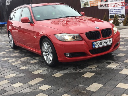 BMW 318 2011  випуску Тернопіль з двигуном 2 л дизель універсал механіка за 9999 долл. 