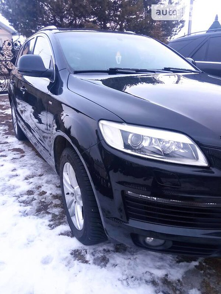 Audi Q7 2009  випуску Дніпро з двигуном 3 л дизель позашляховик автомат за 20000 долл. 