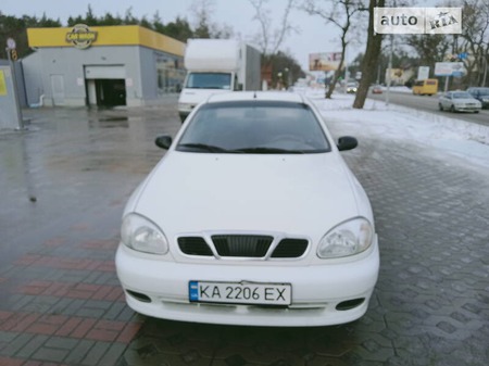 Daewoo Lanos 2004  випуску Київ з двигуном 1.5 л бензин седан механіка за 2900 долл. 