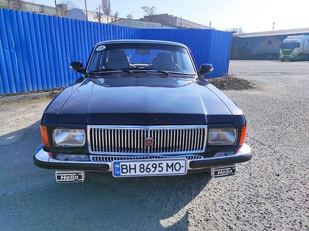 ГАЗ 3102 1998  випуску Одеса з двигуном 2.4 л бензин седан механіка за 1799 долл. 