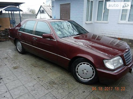 Mercedes-Benz S 420 1993  випуску Донецьк з двигуном 4.2 л бензин седан автомат за 7000 долл. 