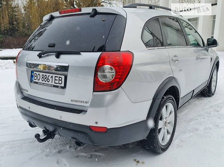 Chevrolet Captiva 2008  випуску Тернопіль з двигуном 2 л дизель позашляховик автомат за 9299 долл. 