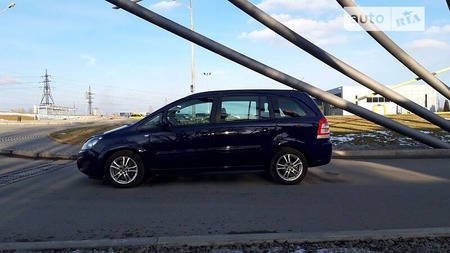 Opel Zafira Tourer 2012  випуску Дніпро з двигуном 1.7 л дизель мінівен механіка за 7999 долл. 