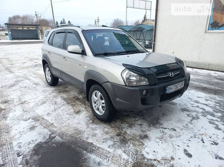 Hyundai Tucson 2007  випуску Одеса з двигуном 2 л  позашляховик автомат за 10200 долл. 