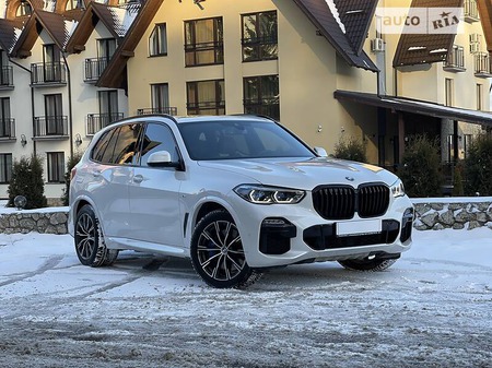 BMW X5 2018  випуску Тернопіль з двигуном 3 л бензин позашляховик автомат за 75500 долл. 