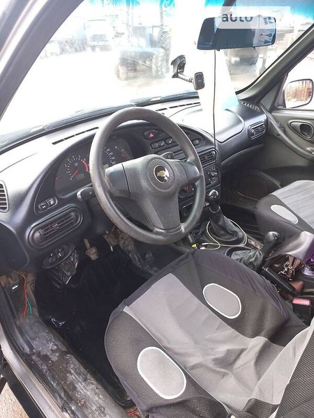 Chevrolet Niva 2014  випуску Вінниця з двигуном 1.7 л бензин позашляховик механіка за 5700 долл. 