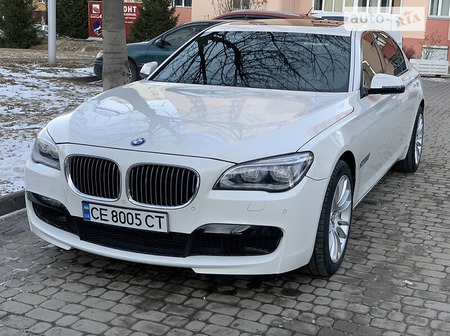 BMW 740 2013  випуску Чернівці з двигуном 3 л бензин седан автомат за 20777 долл. 