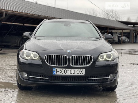 BMW 520 2011  випуску Хмельницький з двигуном 2 л дизель універсал автомат за 15200 долл. 