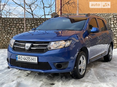 Dacia Logan MCV 2013  випуску Ужгород з двигуном 1.5 л дизель універсал механіка за 6200 долл. 