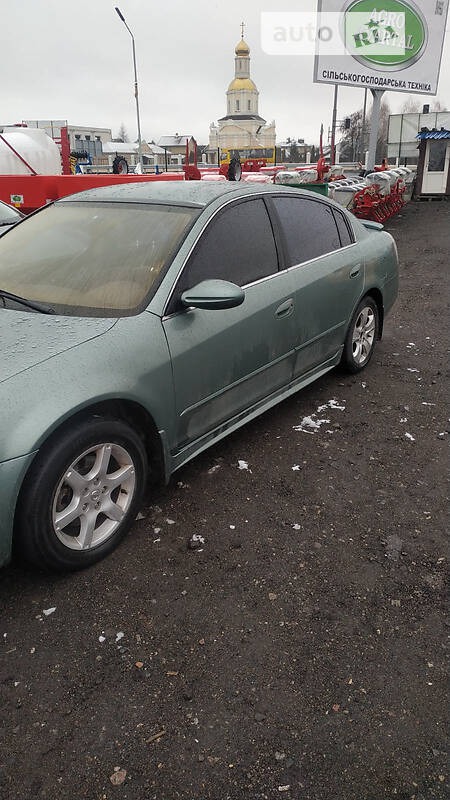 Nissan Altima 2005  випуску Дніпро з двигуном 2.5 л  седан автомат за 5000 долл. 