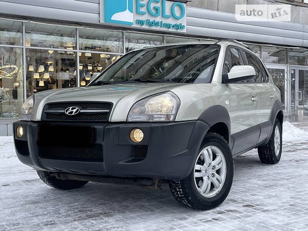 Hyundai Tucson 2007  випуску Київ з двигуном 2.7 л бензин позашляховик автомат за 8800 долл. 