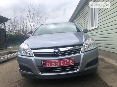 Opel Astra 2009  випуску Рівне з двигуном 1.6 л бензин універсал механіка за 5999 долл. 