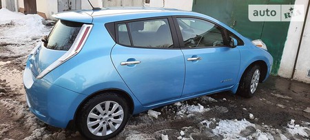 Nissan Leaf 2014  випуску Тернопіль з двигуном 0 л електро хэтчбек  за 10500 долл. 