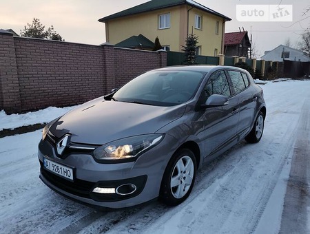 Renault Megane 2014  випуску Київ з двигуном 1.5 л дизель хэтчбек автомат за 9200 долл. 