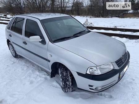 Volkswagen Pointer 2004  випуску Вінниця з двигуном 1 л бензин хэтчбек механіка за 3200 долл. 