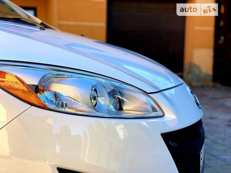 Mazda 5 2014  випуску Львів з двигуном 2.5 л бензин мінівен автомат за 10800 долл. 