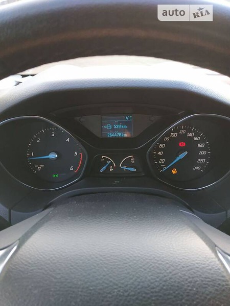 Ford Focus 2011  випуску Кропивницький з двигуном 1.6 л дизель універсал механіка за 7900 долл. 